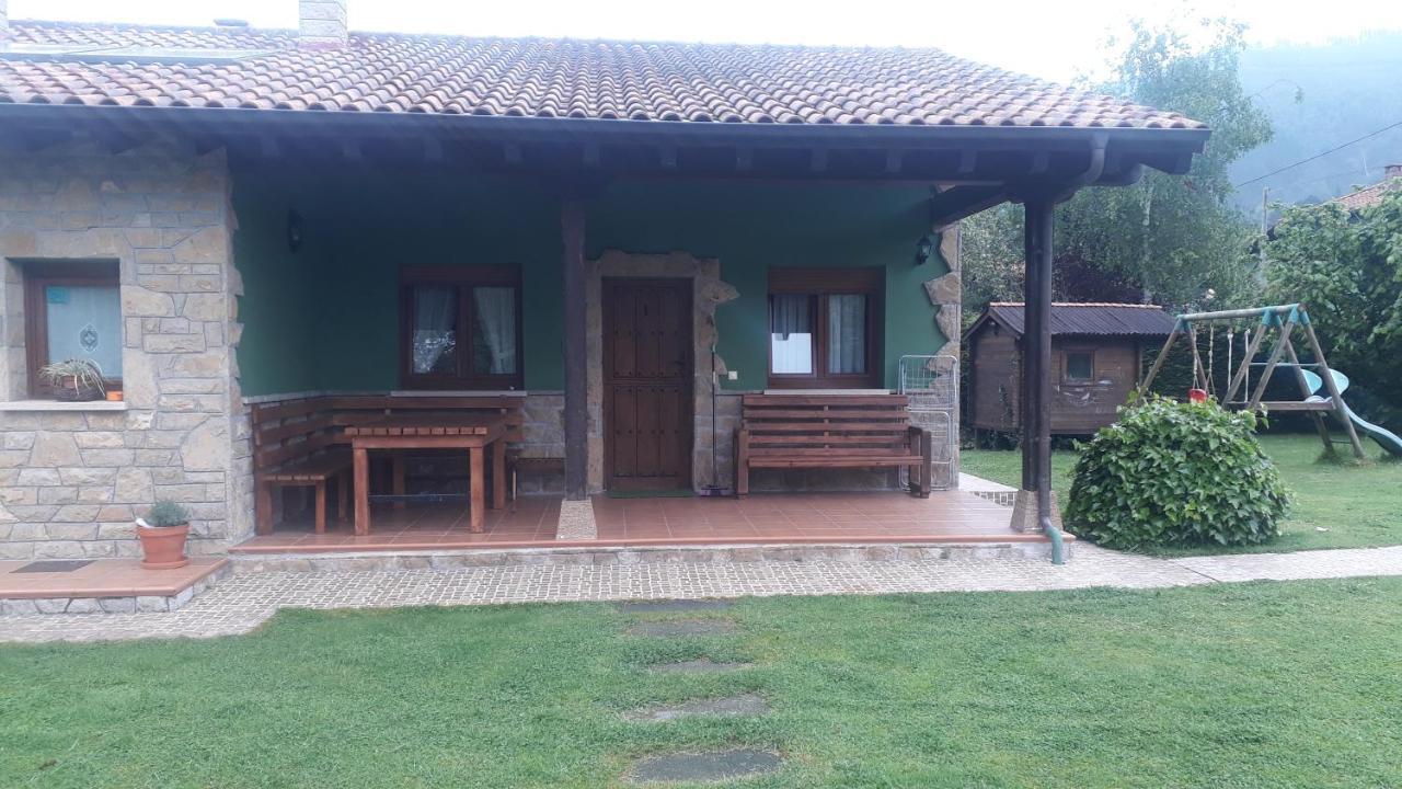 Coviellador Cangas De Onis Guest House Exterior photo