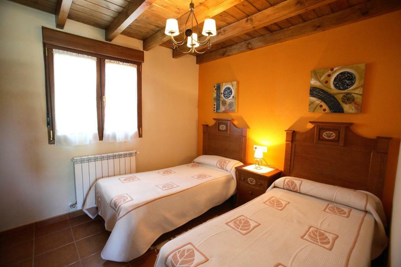 Coviellador Cangas De Onis Guest House Exterior photo